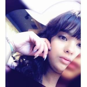 Meet your Posher, Leah